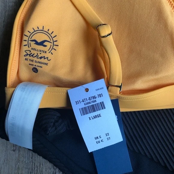 Hollister orange triangle bikini top SZ  XL NWT - Picture 4 of 6